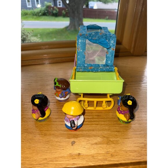 Fisher Price Little People Pink & Green Camping Set With Figures - Picture 5 of 8